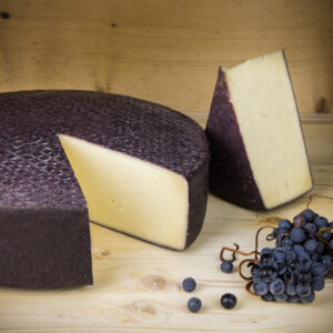 Weinkäse gelagert – aromatischer Hartkäse mit feiner Würze